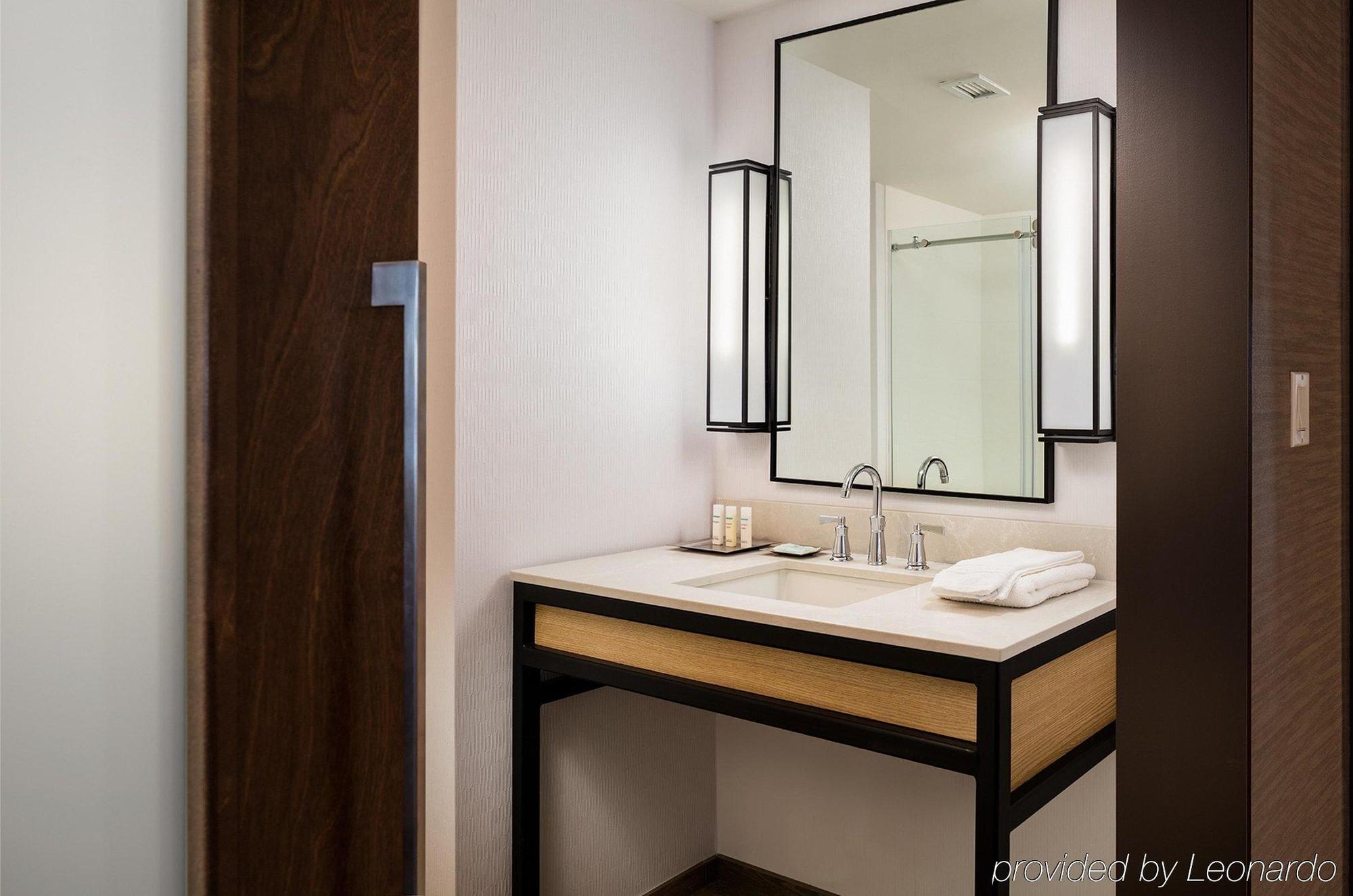 Hilton Garden Inn Providence Exterior photo